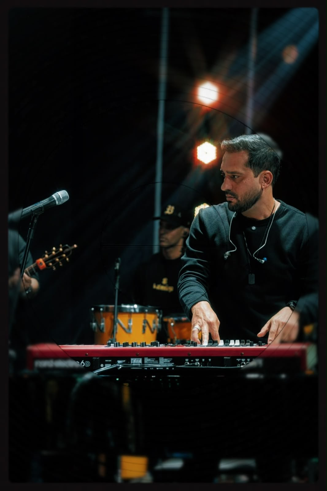 Daniel Silveira - Produtor Musical no estúdio